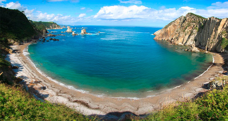 Que visitar en Asturias rural - Playa del Silencio - La Casa Azul de Las Caldas
